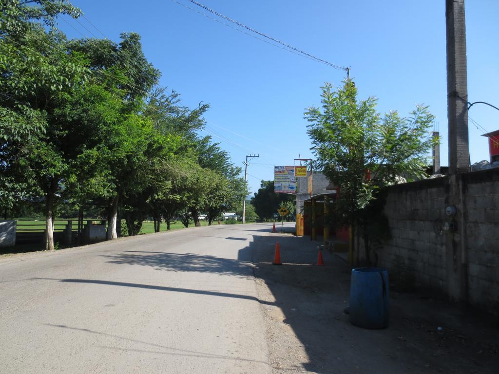 Hotel Campo Real Plus Tamasopo Exterior photo